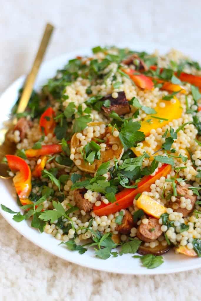 salade van parelcouscous met aubergine en paprika