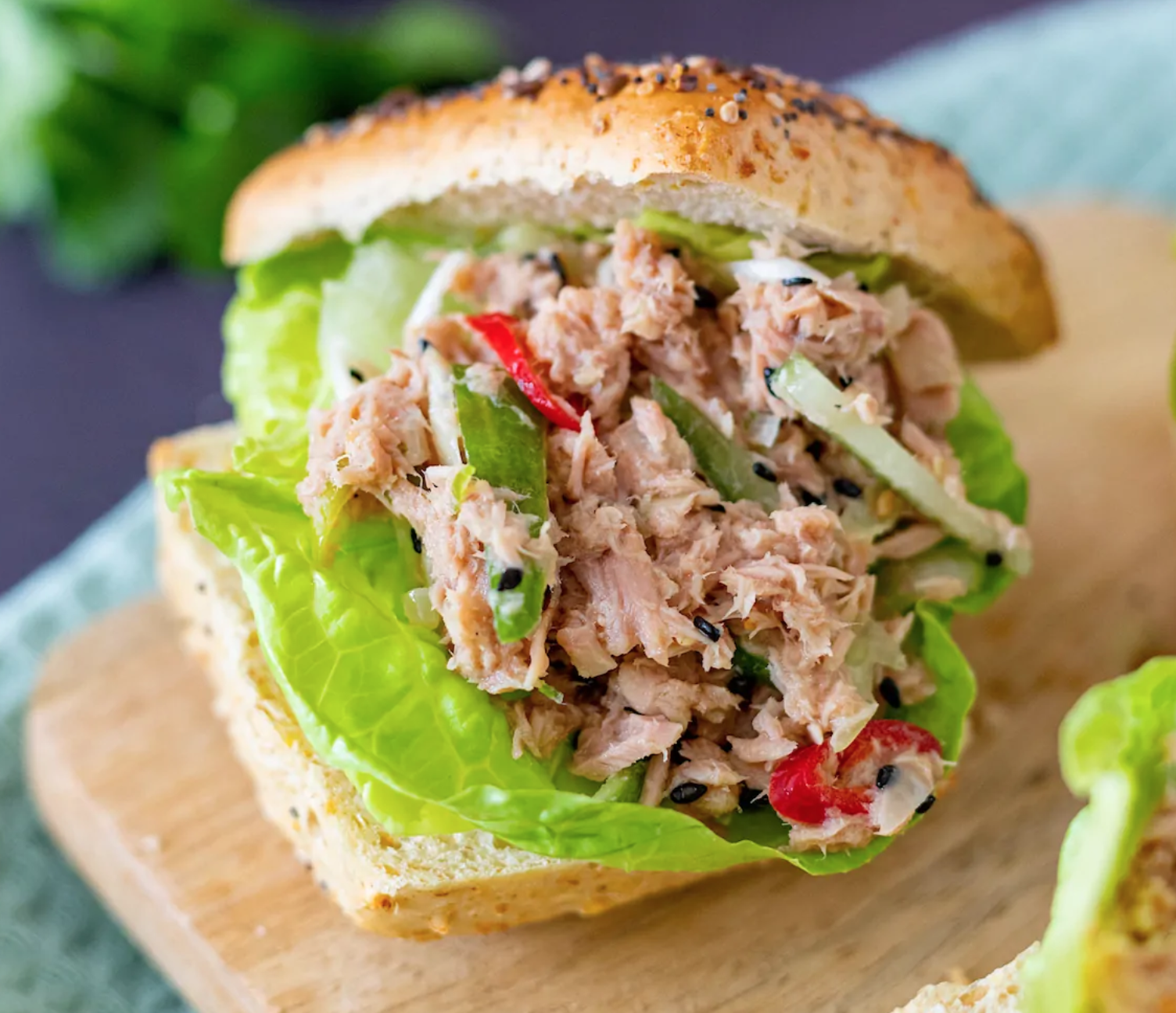 broodje met oosterse tonijnsalade online diëtist