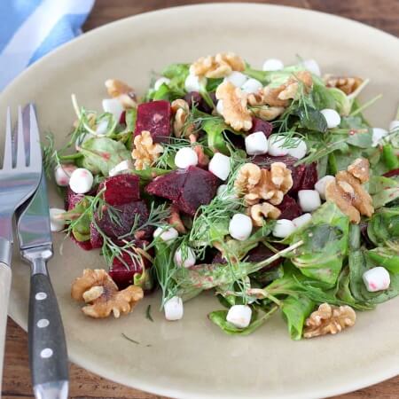 Salade met geitenkaas biet en avocado online diëtist