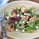 Salade met geitenkaas biet en avocado online diëtist
