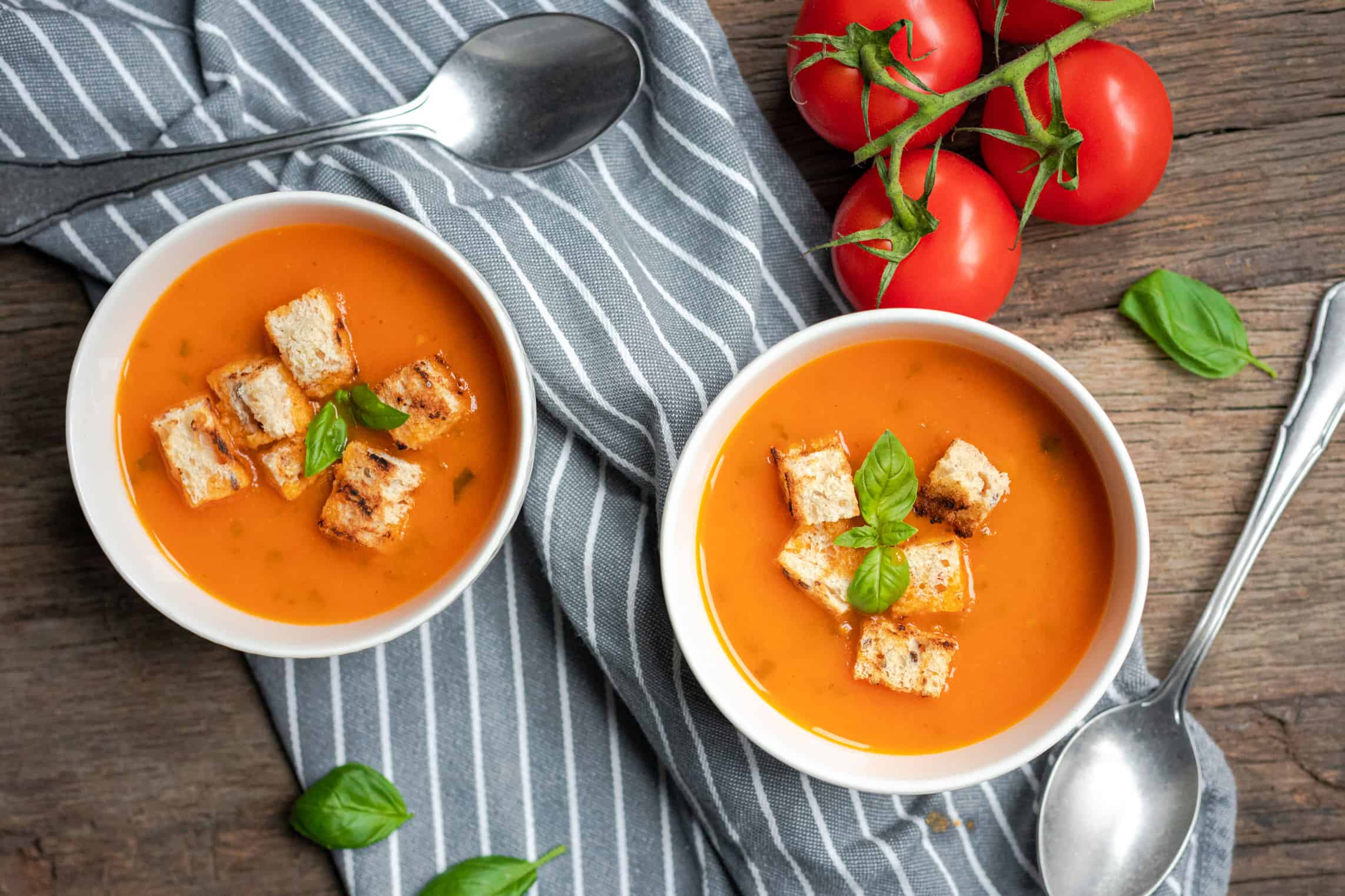 Tomatensoep met basilicum | online diëtist Jonathan Klaassen